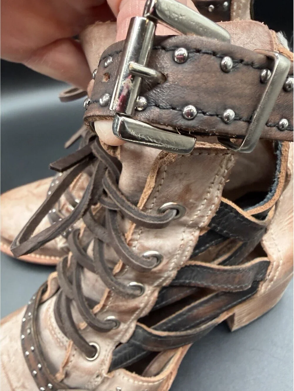 Freebird Steven Cheyenne Boots 9 Brown Leather Lace Up Distressed Studs Boho